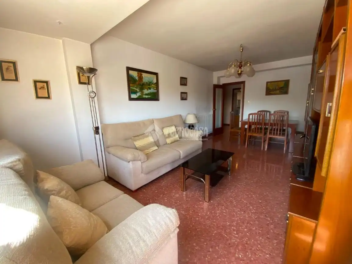 Sala de estar de Piso en venta en Zaragoza con Calefacción, Terraza y Balcón