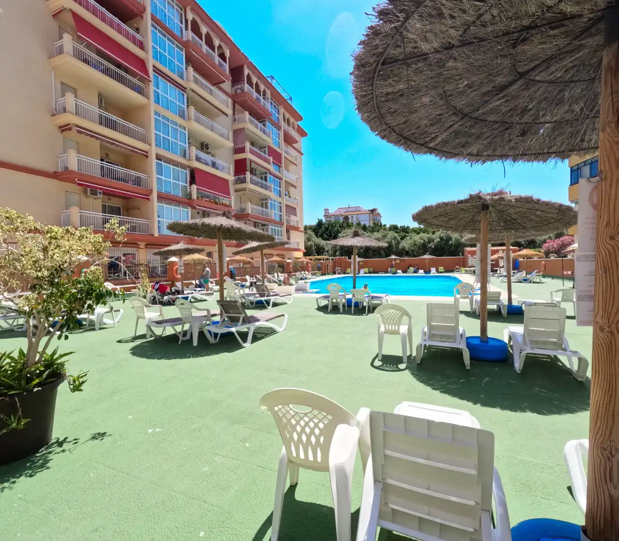 Pis amb piscina en venda a Calle Francisco Claros Curro