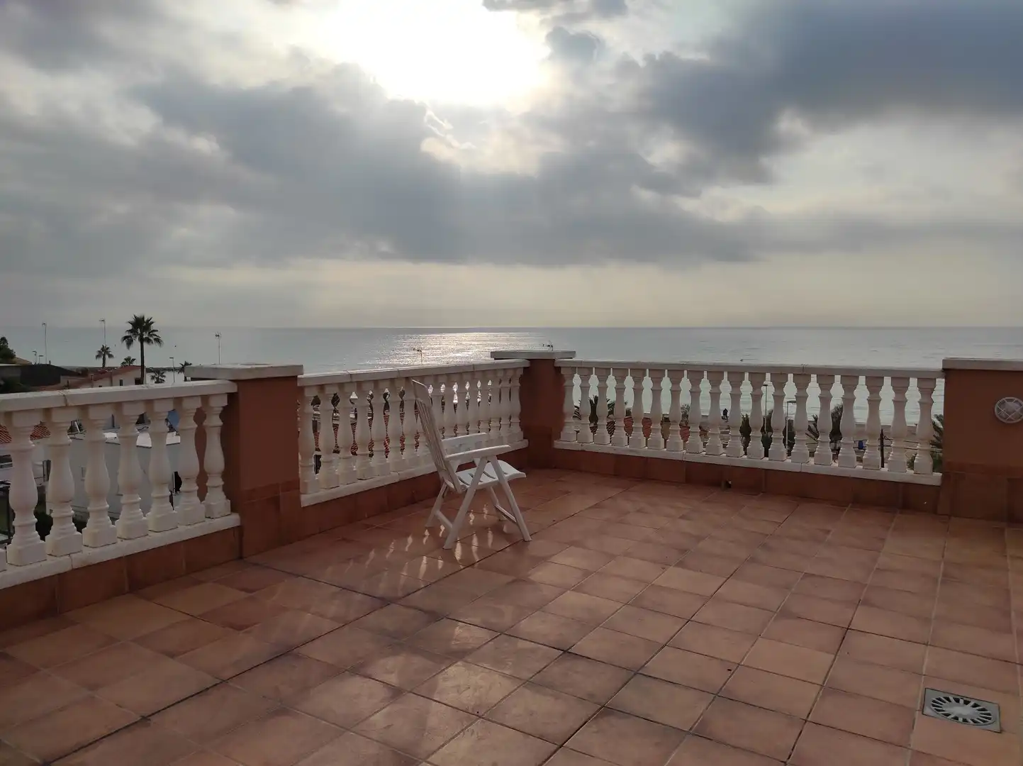 Terrasse von Dachboden zur Miete in Moncofa mit Klimaanlage, Terrasse und Abstellraum