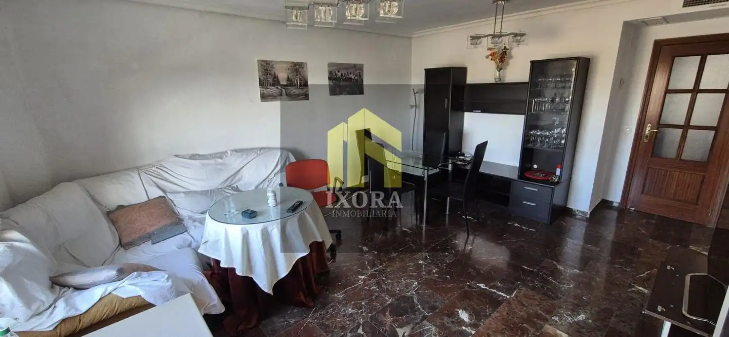 Piso con ascensor en venta en De Andalucía, imagen 2