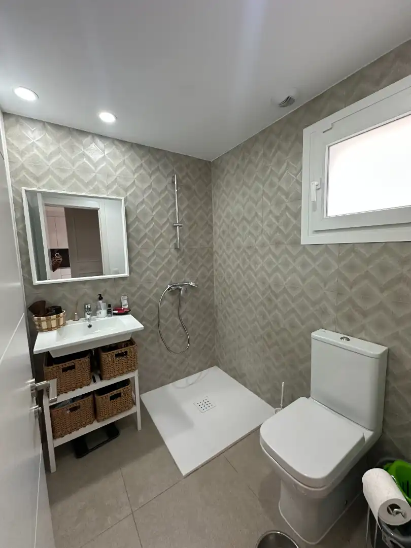 Bathroom of Detached homes for sale in Valdemoro  with Air Conditioner, Heating and Private garden