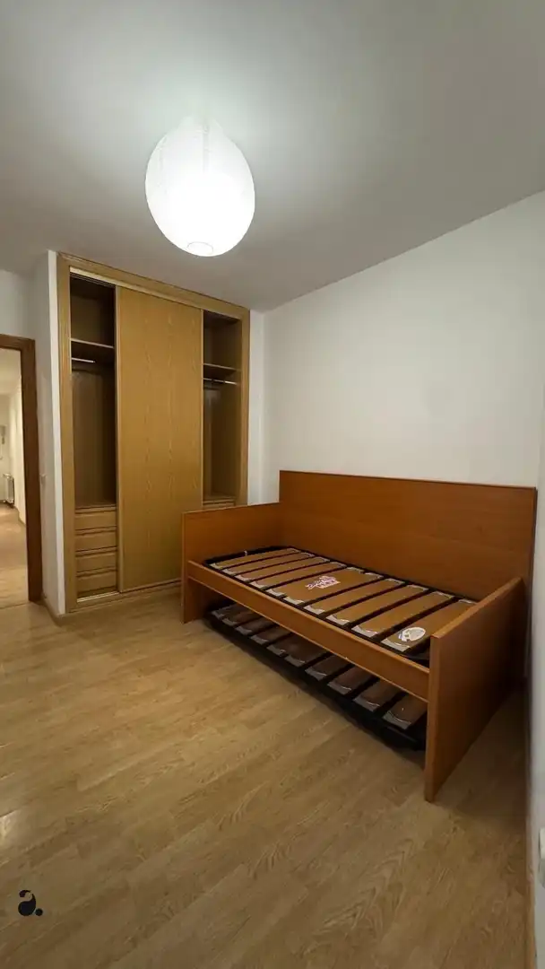 Habitación de Piso en venta en Navalagamella con Calefacción, Terraza y Amueblado