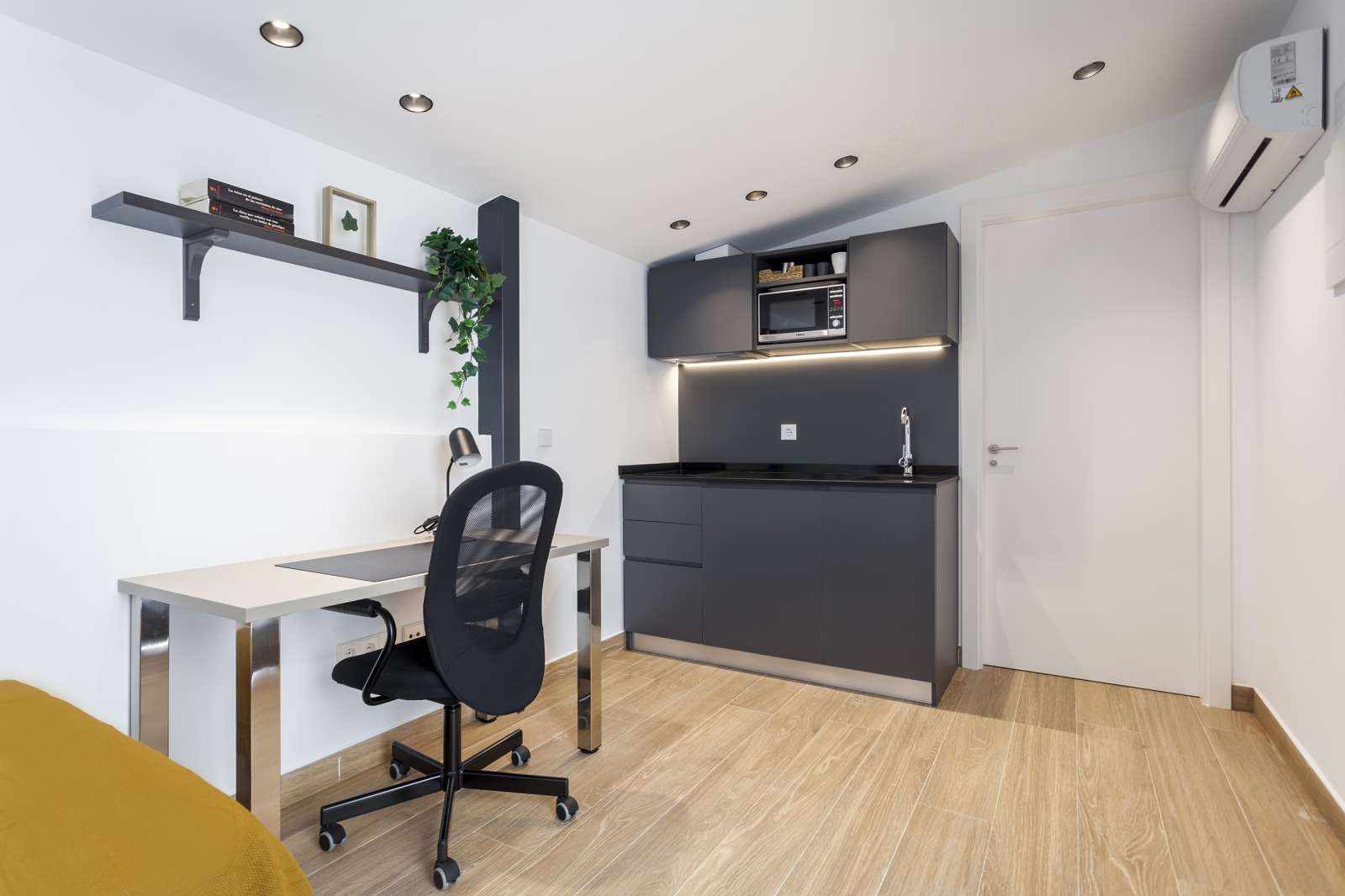 Küche von Wohnung zur untervermieten in  Valencia Capital mit Klimaanlage, Terrasse und Möbliert