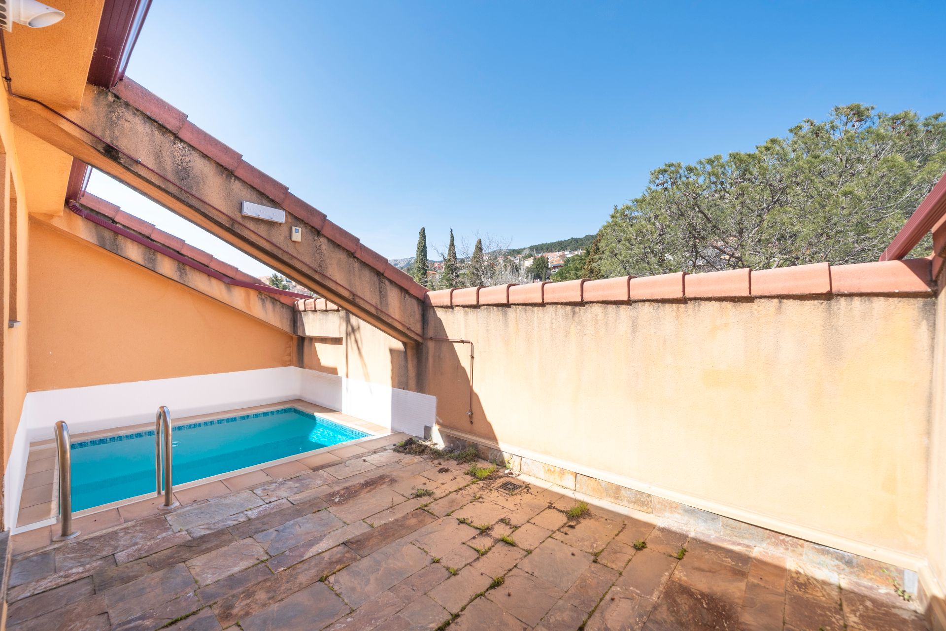 Swimming pool of Duplex for sale in San Lorenzo de El Escorial  with Heating, Terrace and Storage room
