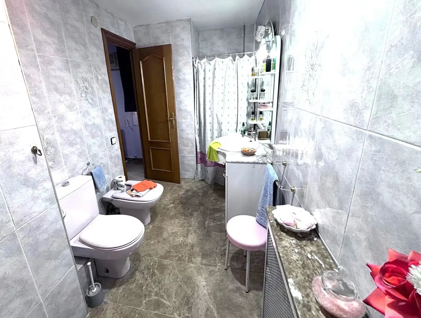 Badezimmer von Maisonette zum Verkauf in L'Hospitalet de Llobregat mit Klimaanlage, Heizung und Balkon