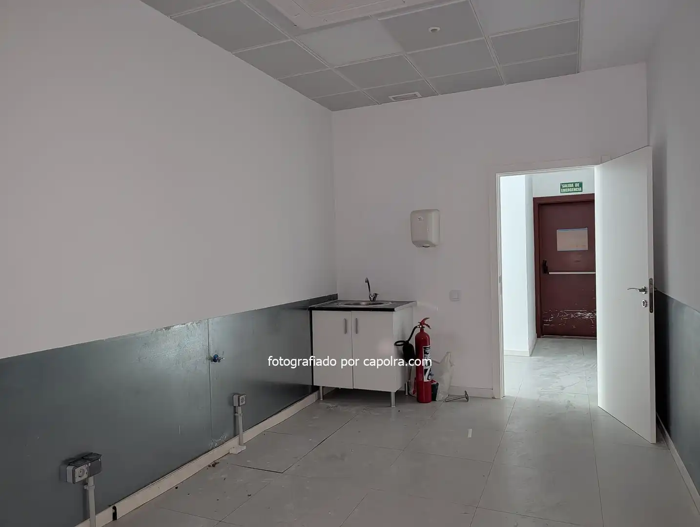 Büro zur Miete in Barcelona mit Klimaanlage, Heizung und Abstellraum