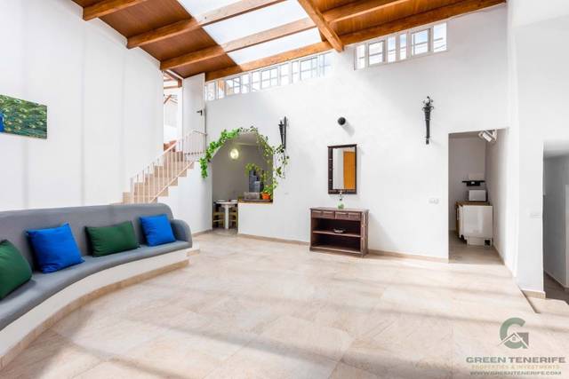Casa adosada en Venta en Calle San Isidro en Santiago del Teide pueblo
