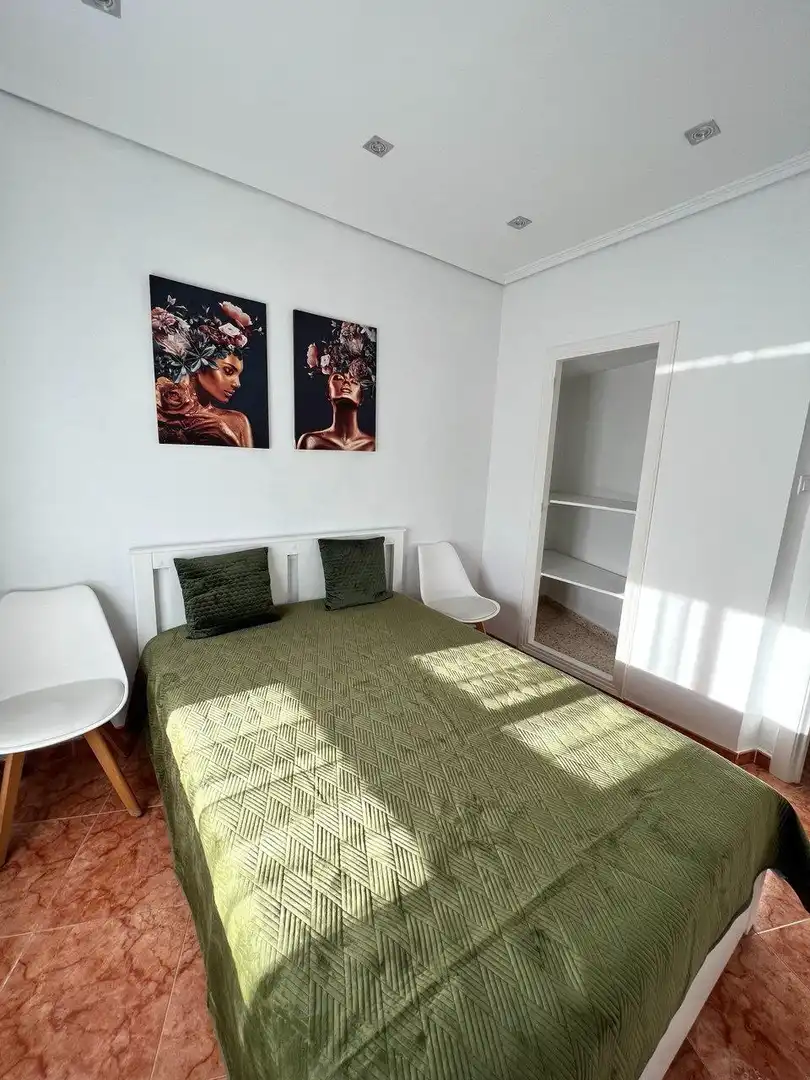Habitación de Apartamento de alquiler en Tavernes de la Valldigna