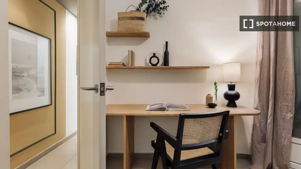 Habitación de Piso de alquiler en Barcelona con Aire acondicionado, Calefacción y Amueblado