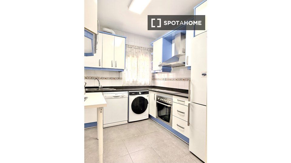 Exterior view of Flat to rent in  Madrid Capital  with Air Conditioner, Heating and Furnished