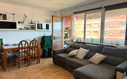 Living room of Flat for sale in Esparreguera  with Air Conditioner and Balcony