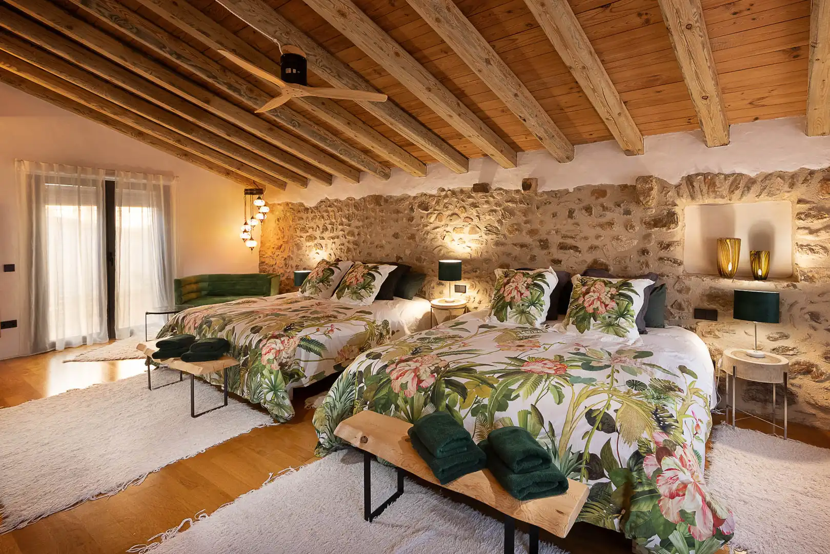 Habitación de Finca rústica en venta en Cistella con Aire acondicionado, Calefacción y Jardín privado