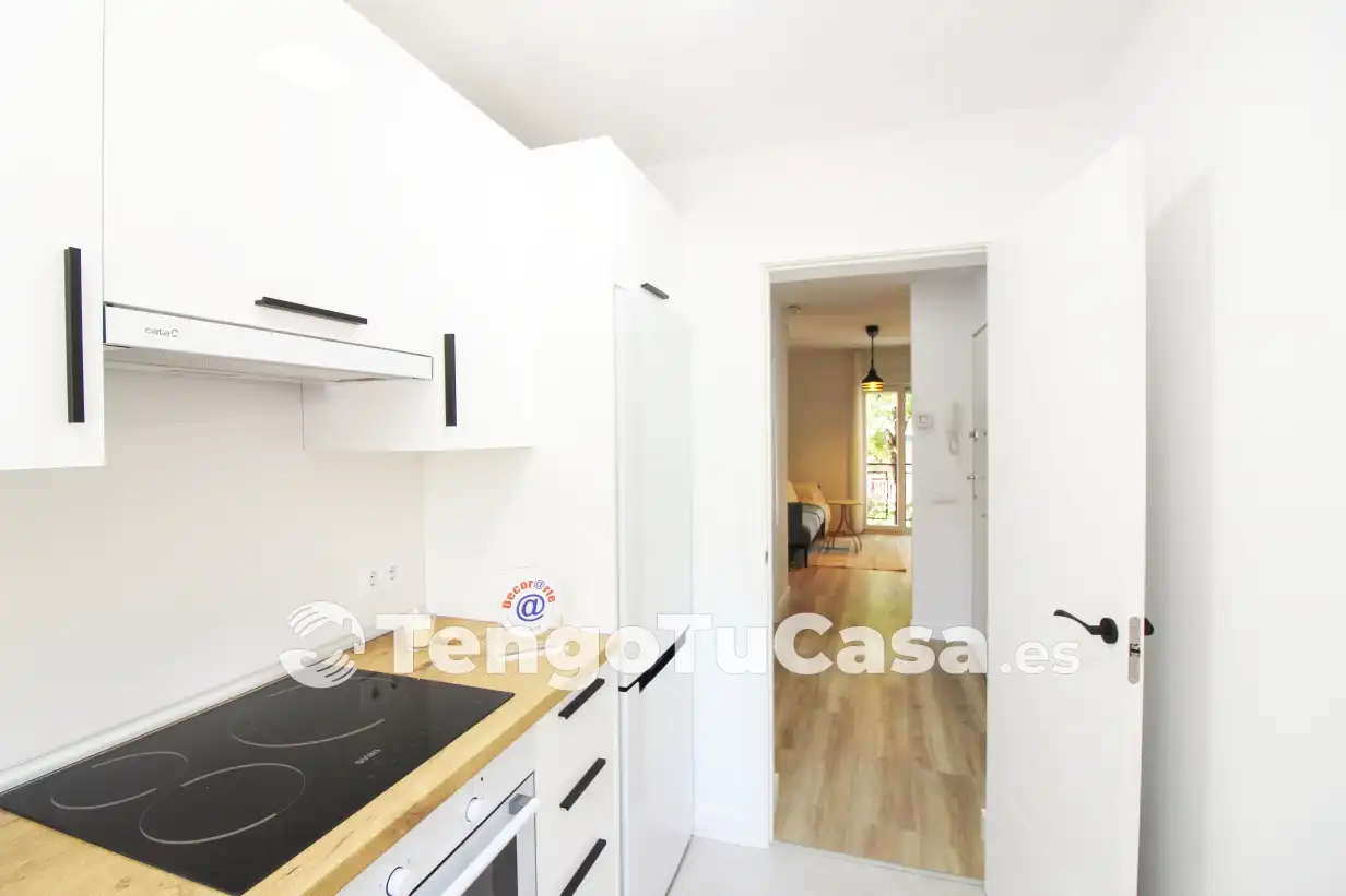 Kitchen of Flat for sale in Madrid  with Air Conditioner, Heating and Parquet flooring