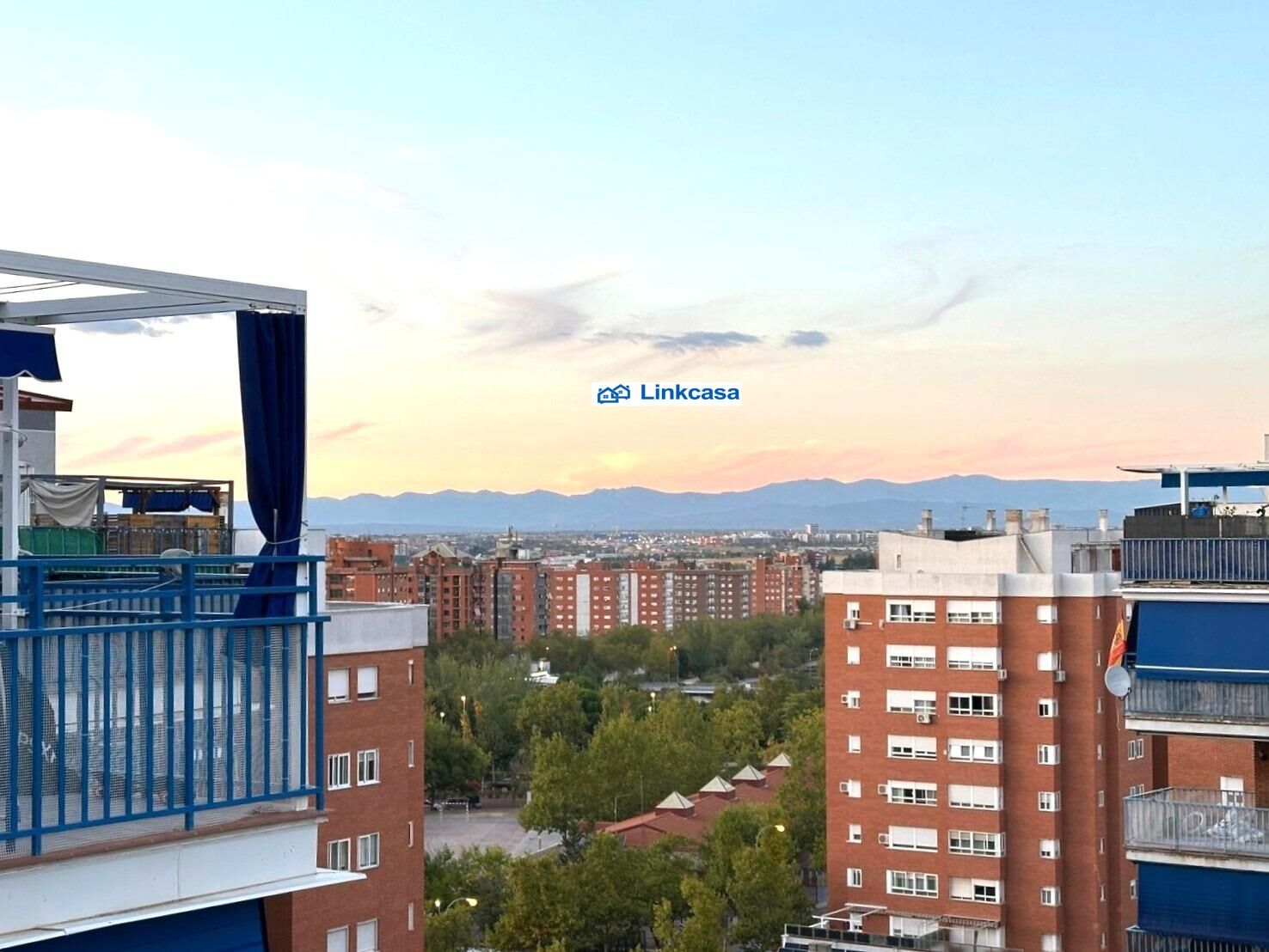 Exterior view of Flat for sale in Fuenlabrada  with Air Conditioner, Heating and Terrace