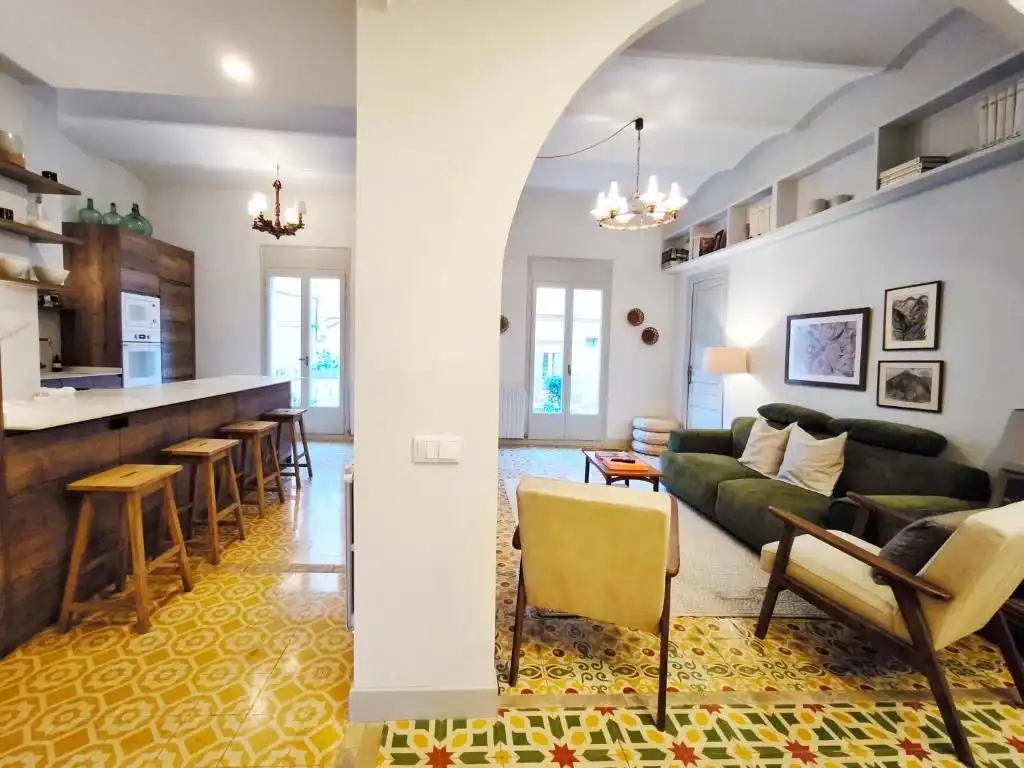 Wohnzimmer von Wohnung zum Verkauf in Campdevànol mit Heizung, Terrasse und Möbliert