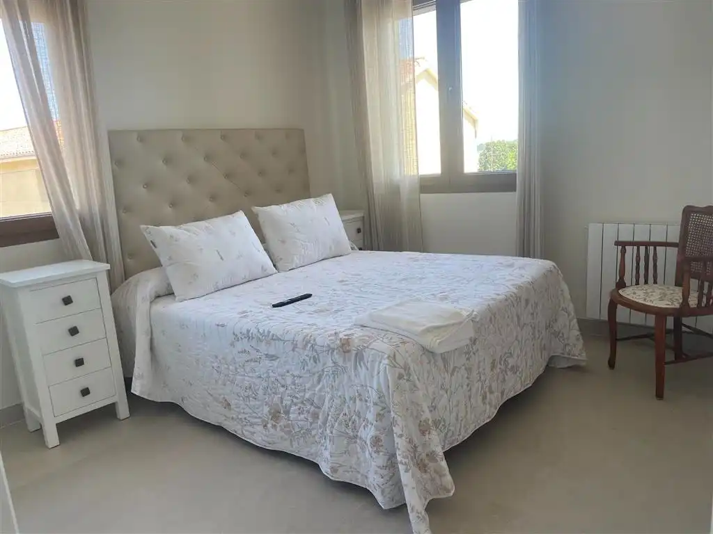 Habitación de Piso en venta en San Vicente de la Barquera con Calefacción, Amueblado y Horno