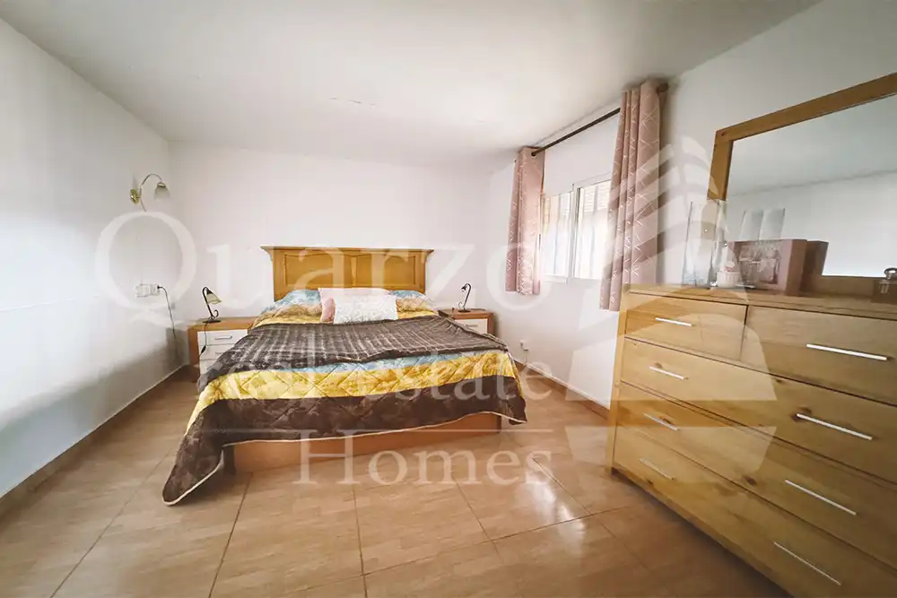 Habitación de Casa o chalet en venta en Alberic con Jardín privado, Terraza y Trastero