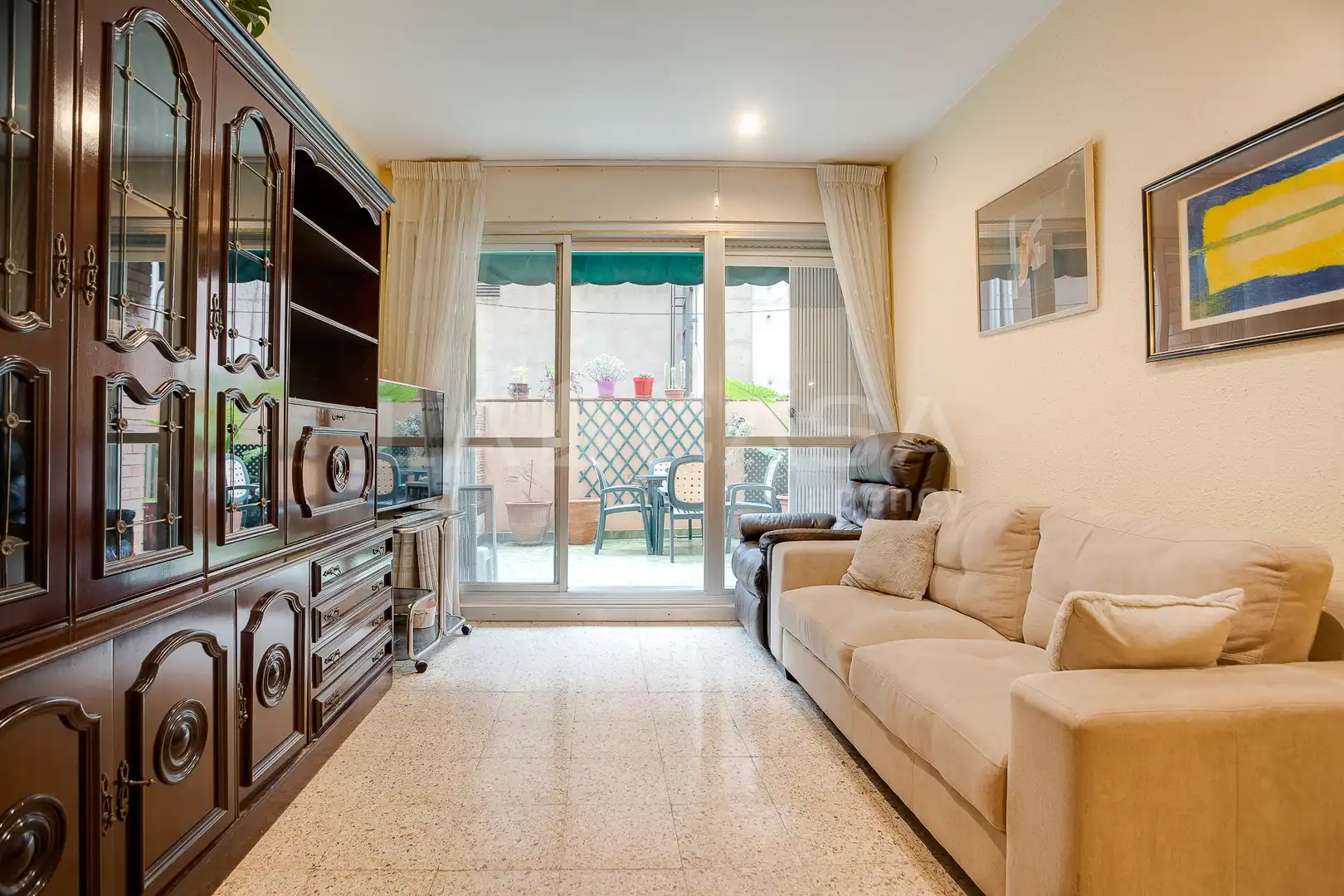 Sala d'estar de Planta baixa en venda en Les Corts