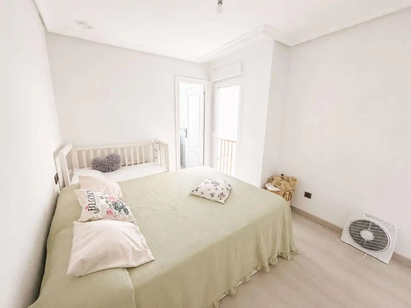 Habitación de Apartamento en venta en Elche / Elx con Aire acondicionado, Terraza y Trastero