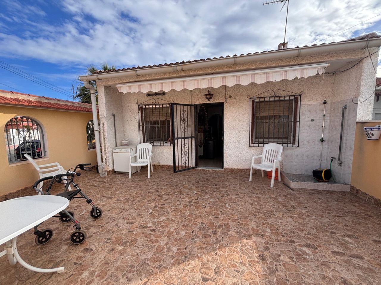 Garden of House or chalet for sale in Torrevieja  with Heating, Terrace and Furnished
