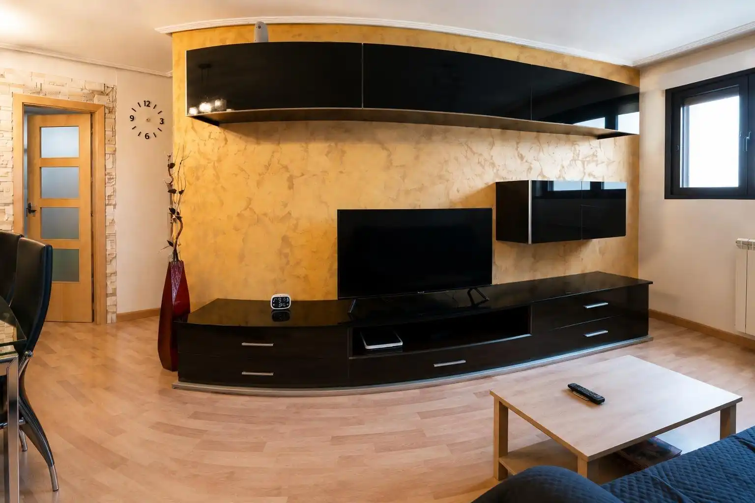Sala de estar de Planta baja de alquiler en Castellanos de Moriscos con Calefacción, Amueblado y Piscina comunitaria
