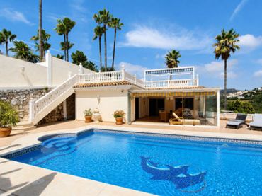 Xalet amb piscina en venda a Elviria - Cabopino