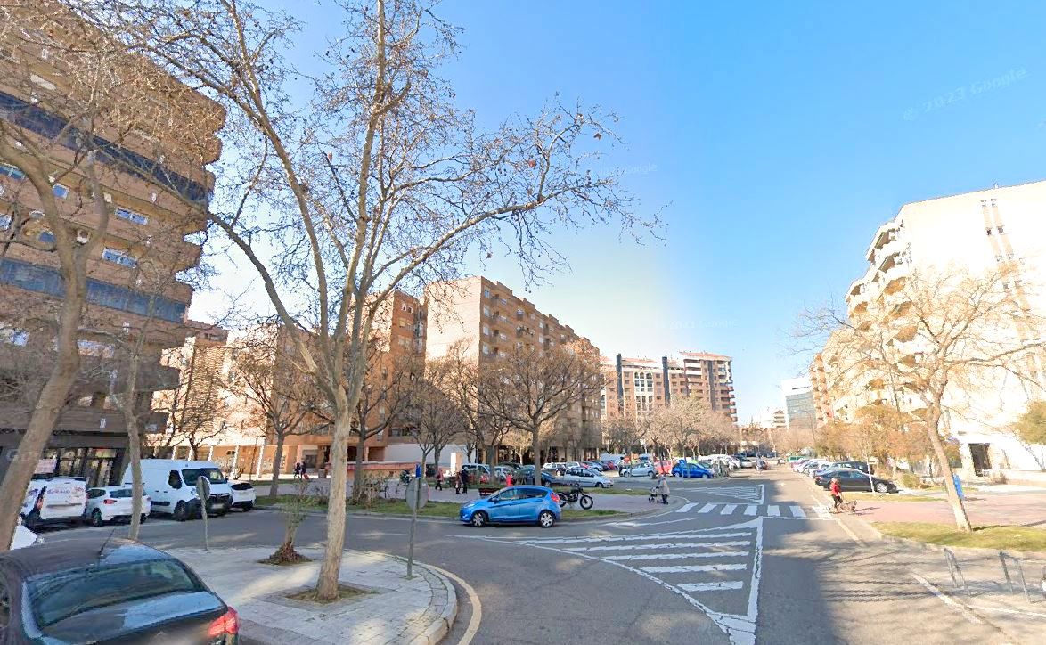 Vista exterior de Pis en venda en  Zaragoza Capital amb Calefacció, Terrassa i Balcó
