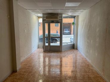 Local comercial en venda a De Antonio De Leyva 14