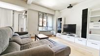 Sala d'estar de Pis en venda en  Logroño amb Calefacció, Parquet i Terrassa