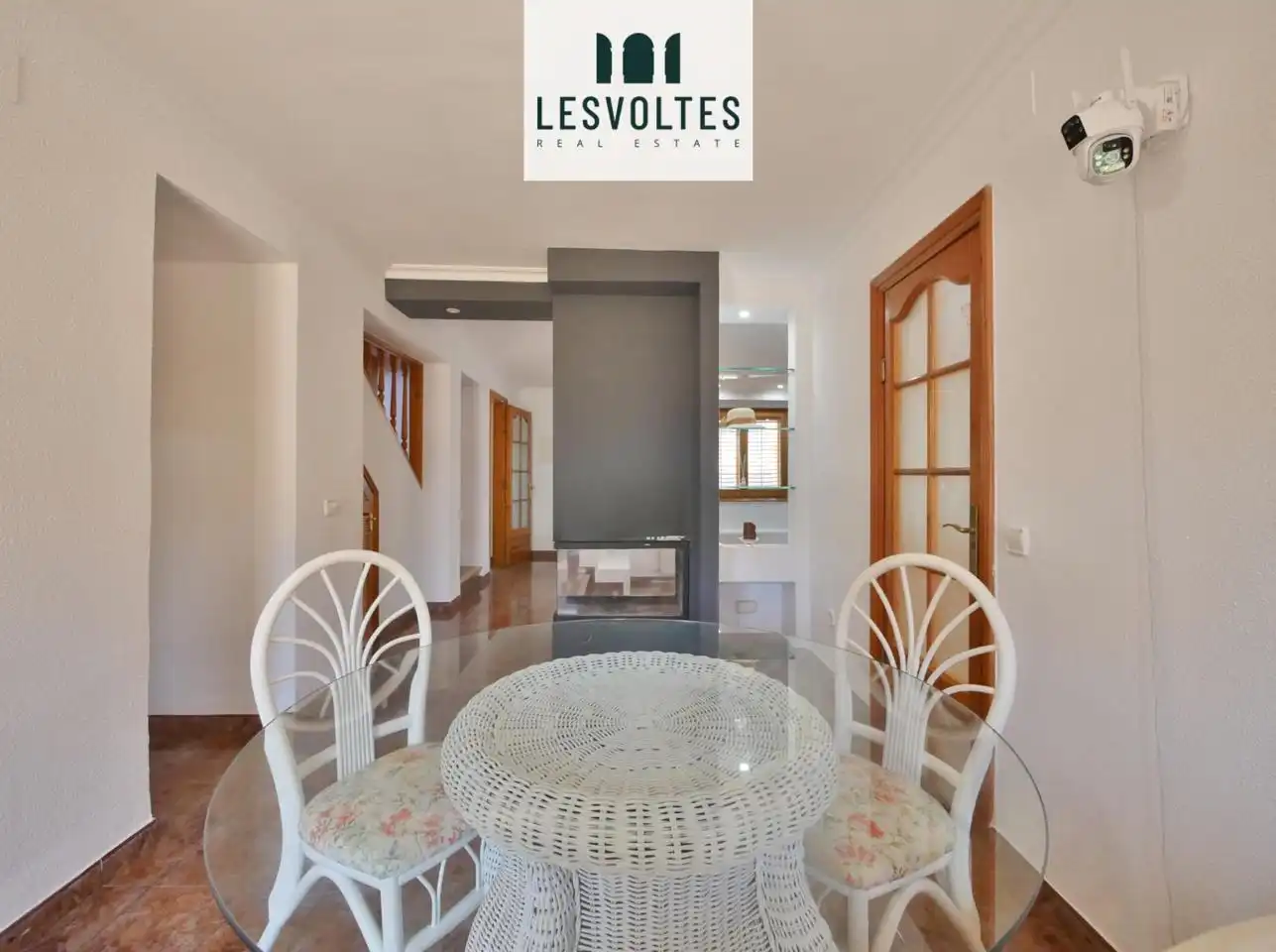 Sala de estar de Casa o chalet en venta en Mont-ras con Calefacción, Jardín privado y Terraza