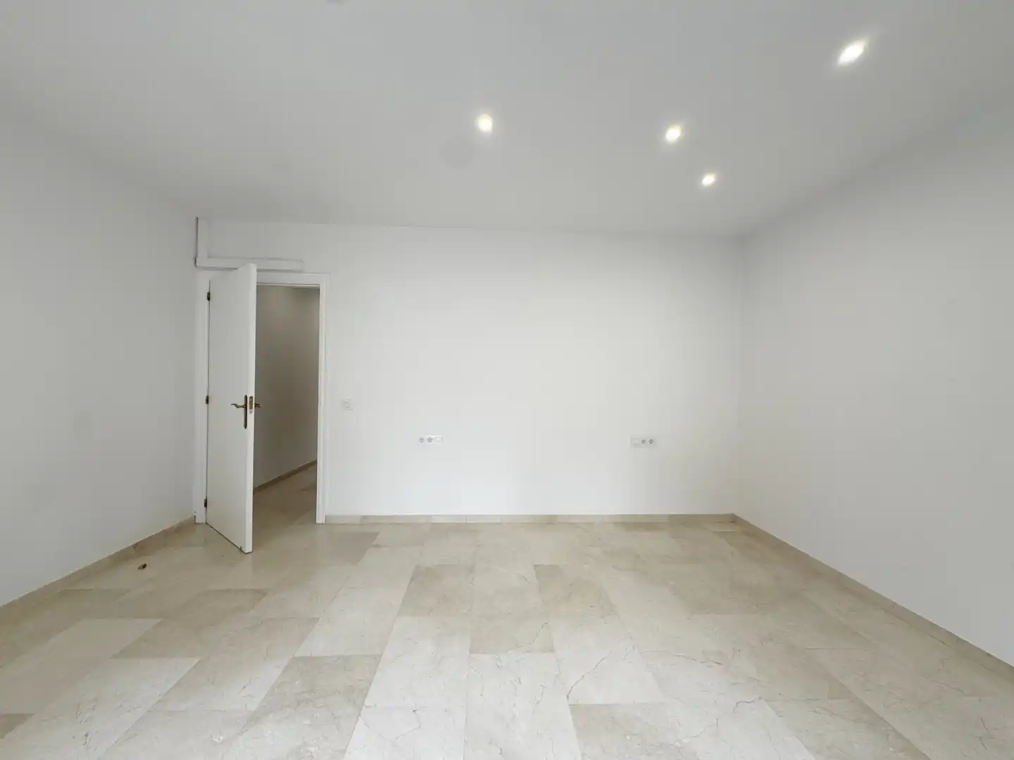 Oficina de lloguer a Carrer Anselm Clavé 20, imagen 4