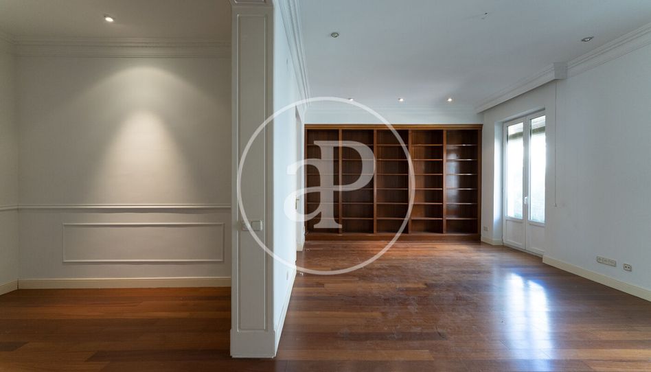 Piso de alquiler en C. del Monte Esquinza, Almagro - Imagen 4