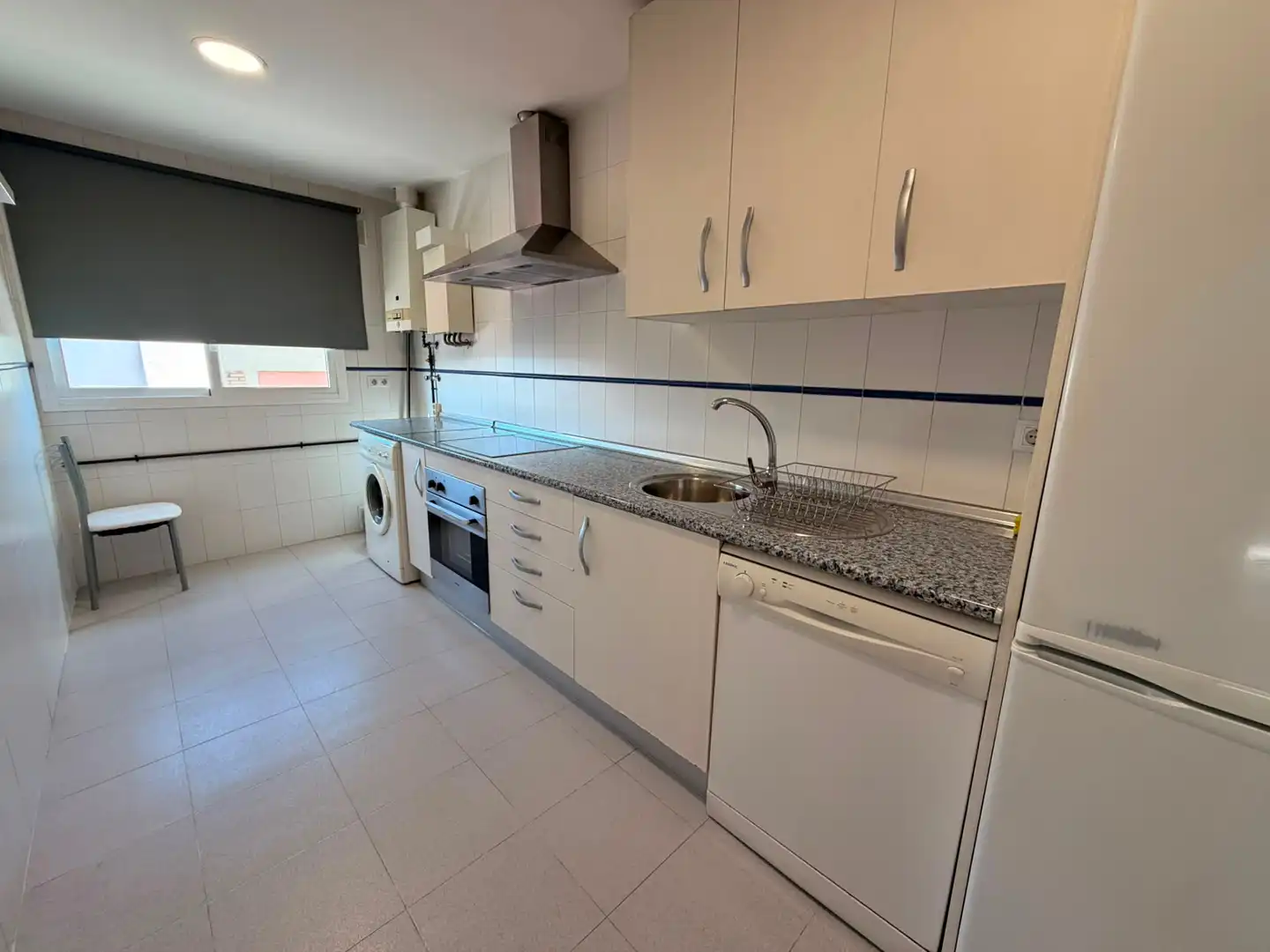 Cocina de Piso en venta en Sevilla con Aire acondicionado, Terraza y Piscina