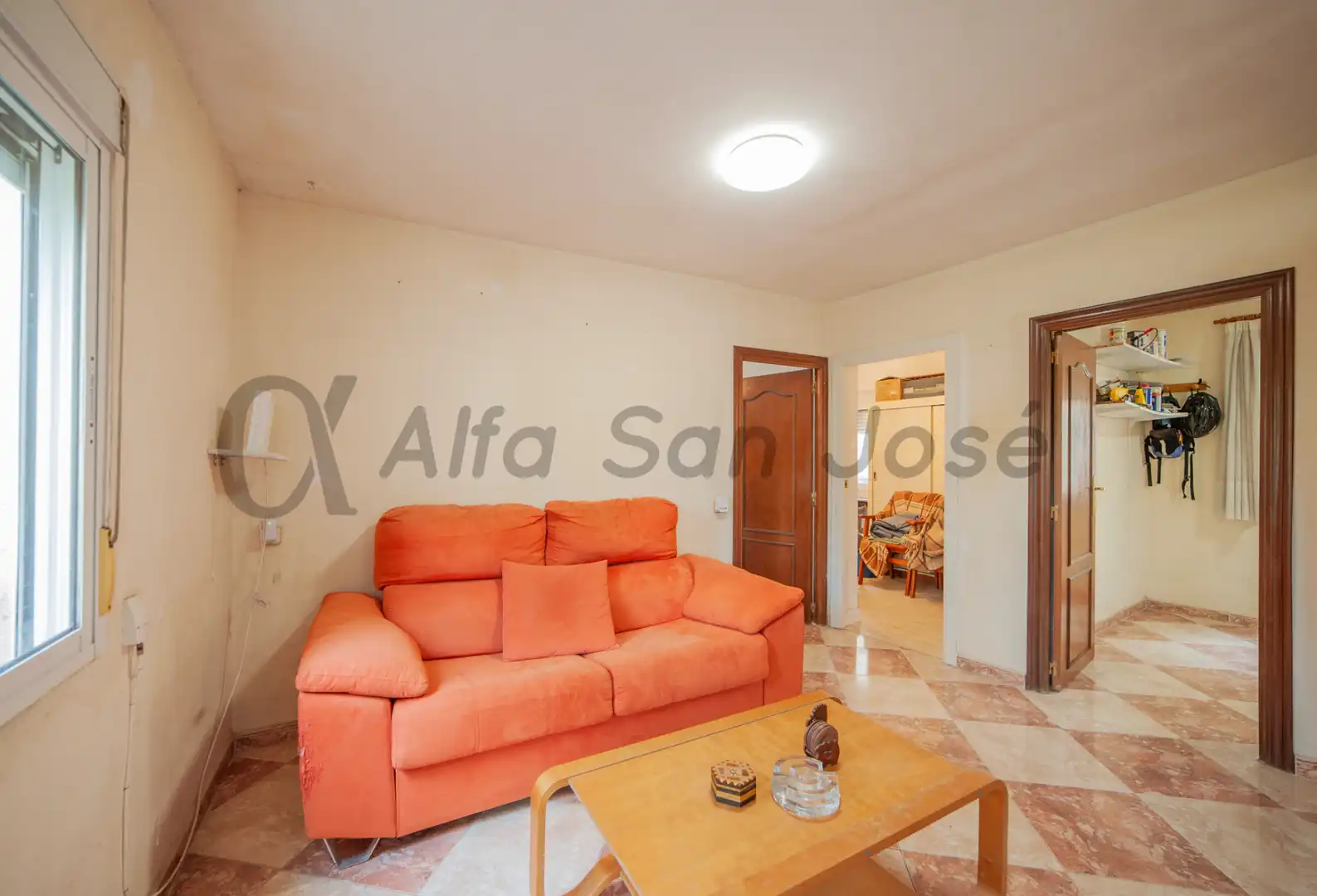 Living room of Flat for sale in Sevilla  with Furnished and Oven