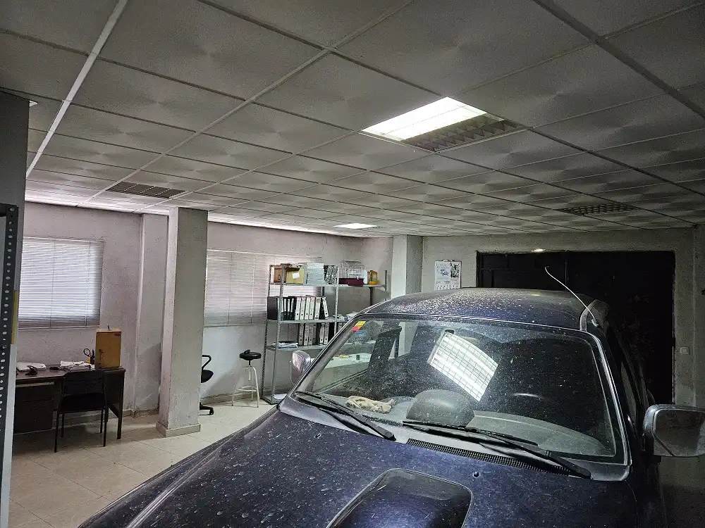 Parking of Commercial properties for sale in Brozas