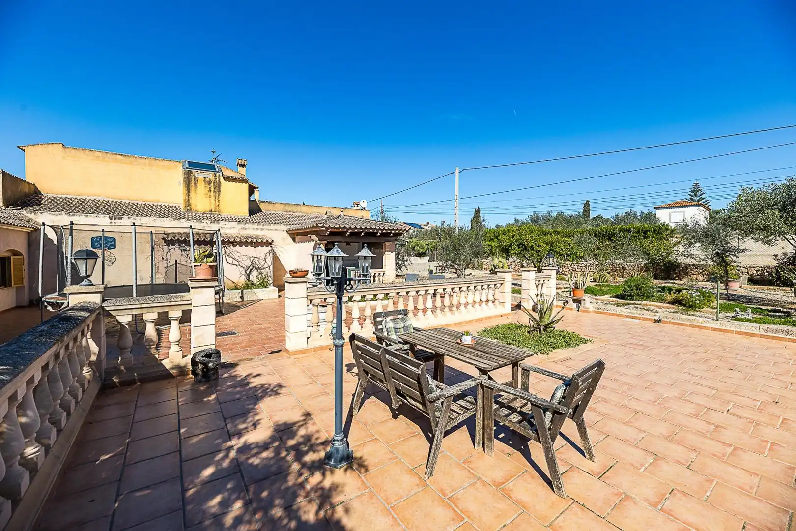 Terrasse von Country house zum Verkauf in  Palma de Mallorca mit Klimaanlage, Heizung und Privatgarten