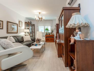 Appartamento con balcone in vendita a Calle José Recuerda 43