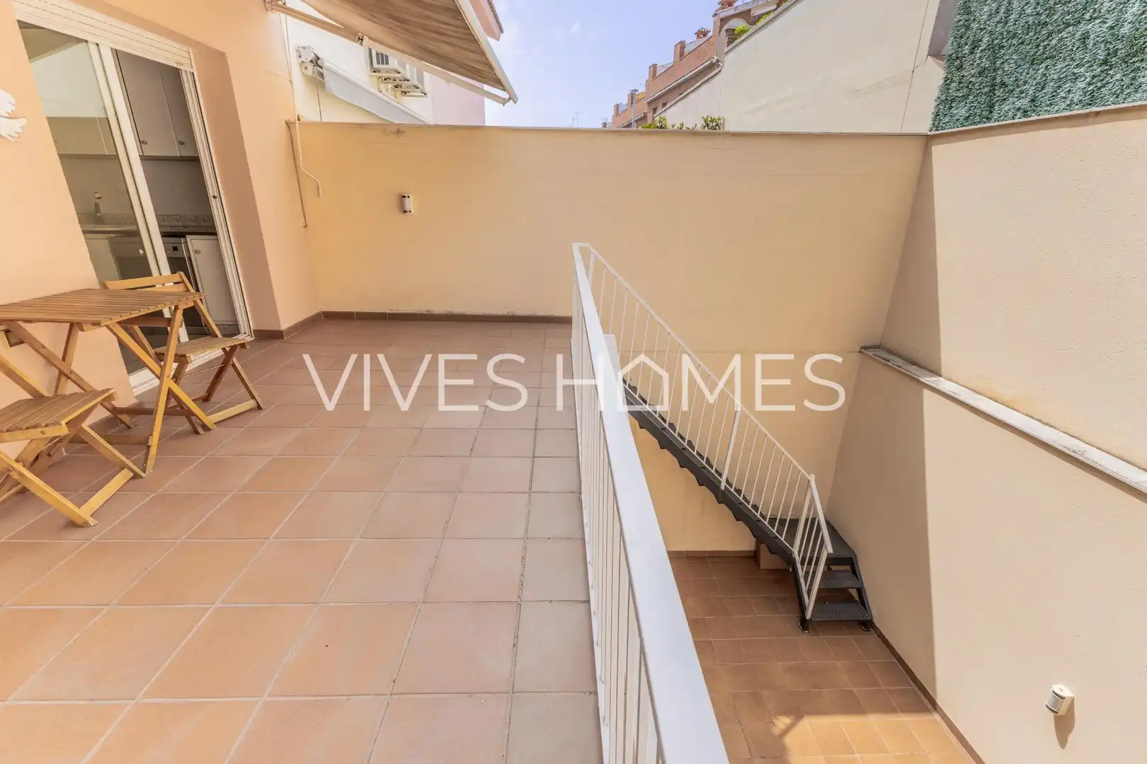 Balcony of Houses for sale in Mataró  with Air Conditioner, Heating and Terrace