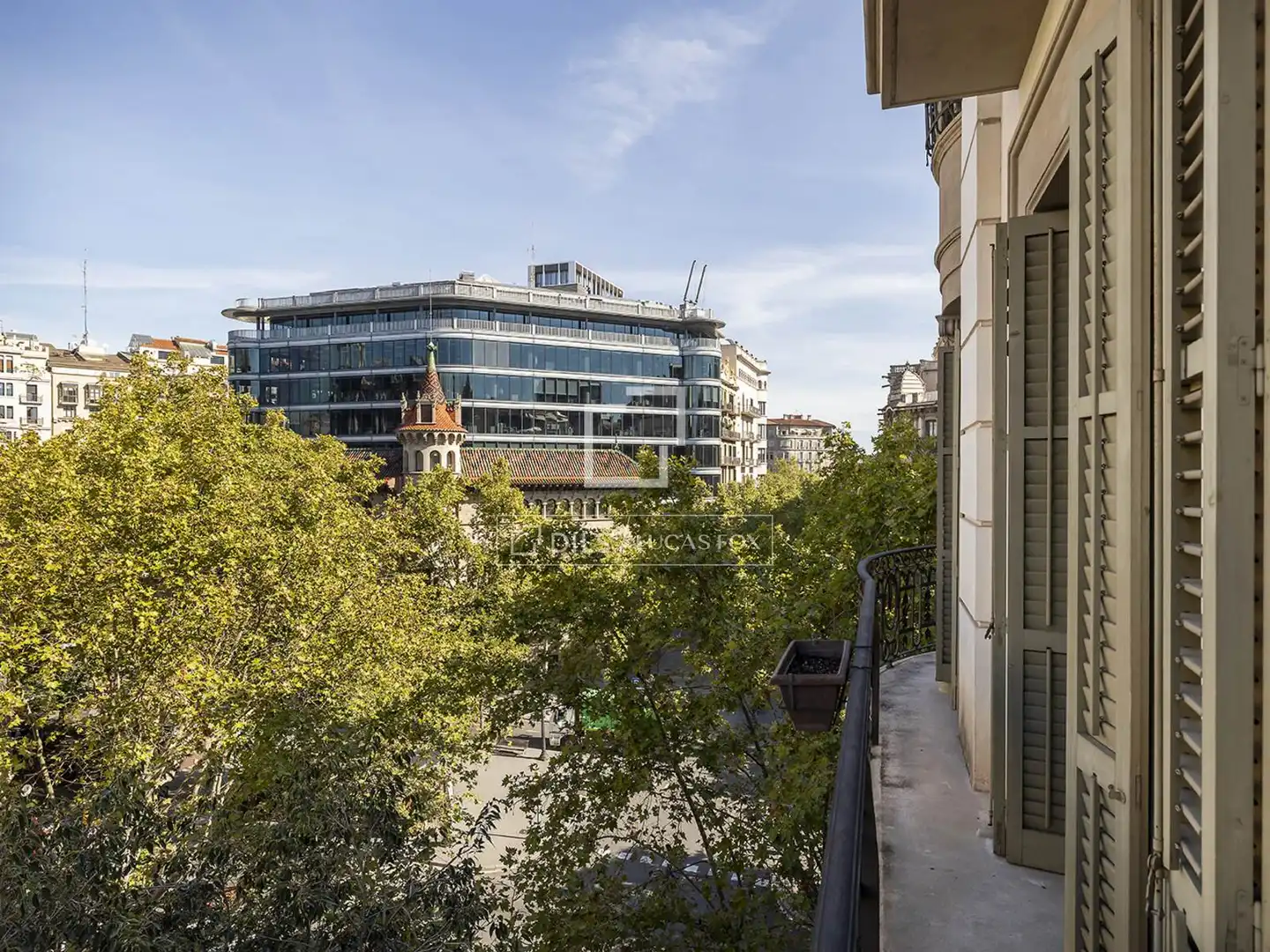 Vista exterior de Piso de alquiler en Eixample