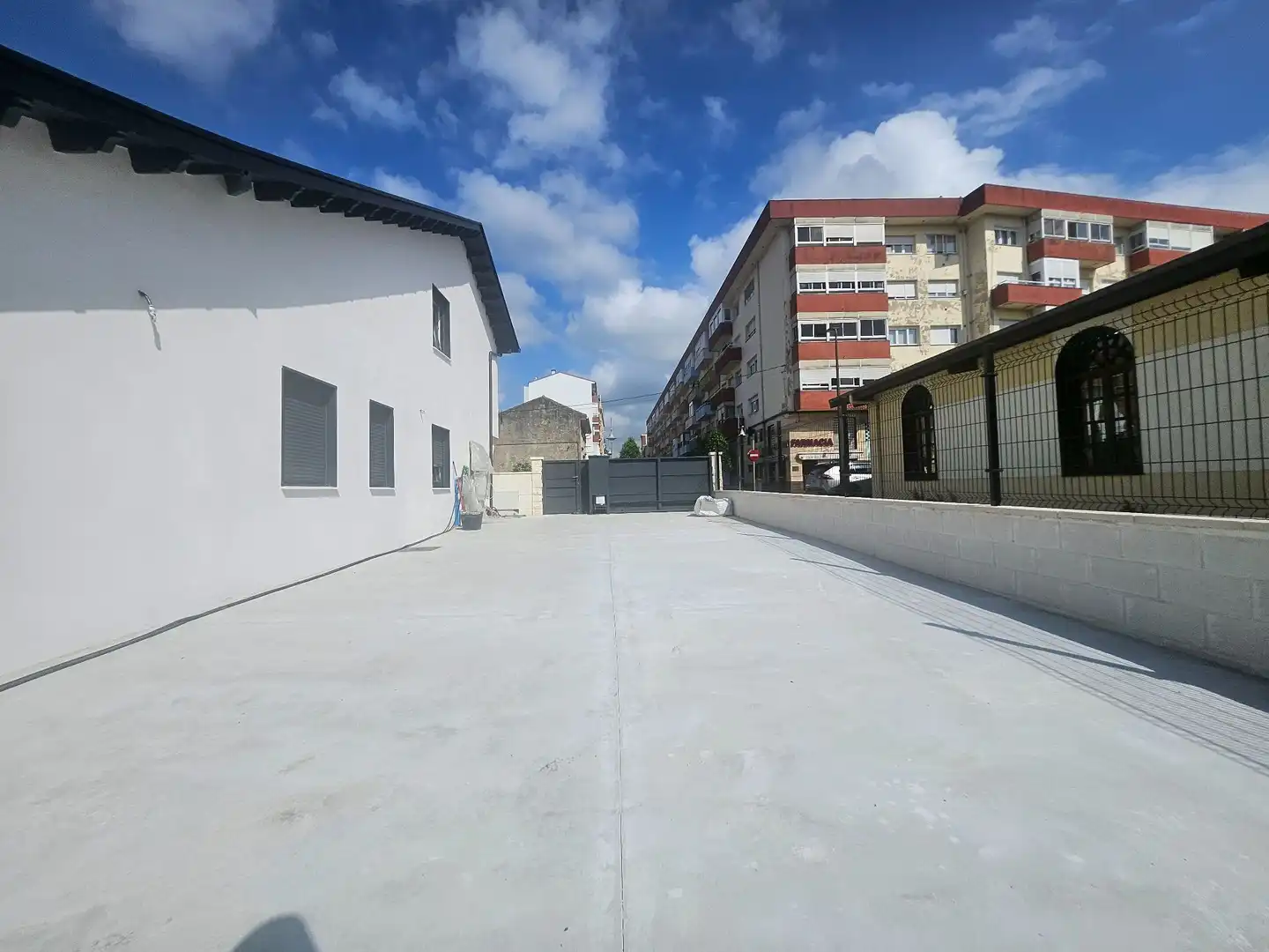 Exterior view of Houses for sale in Torrelavega   with Private garden
