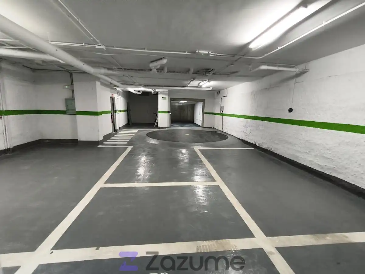 Parking de Piso de alquiler en Valencia con Aire acondicionado, Parquet y Trastero