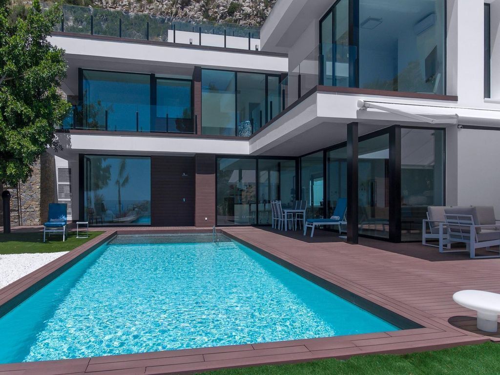 Piscina de Casa o xalet en venda en  Valencia Capital amb Jardí privat