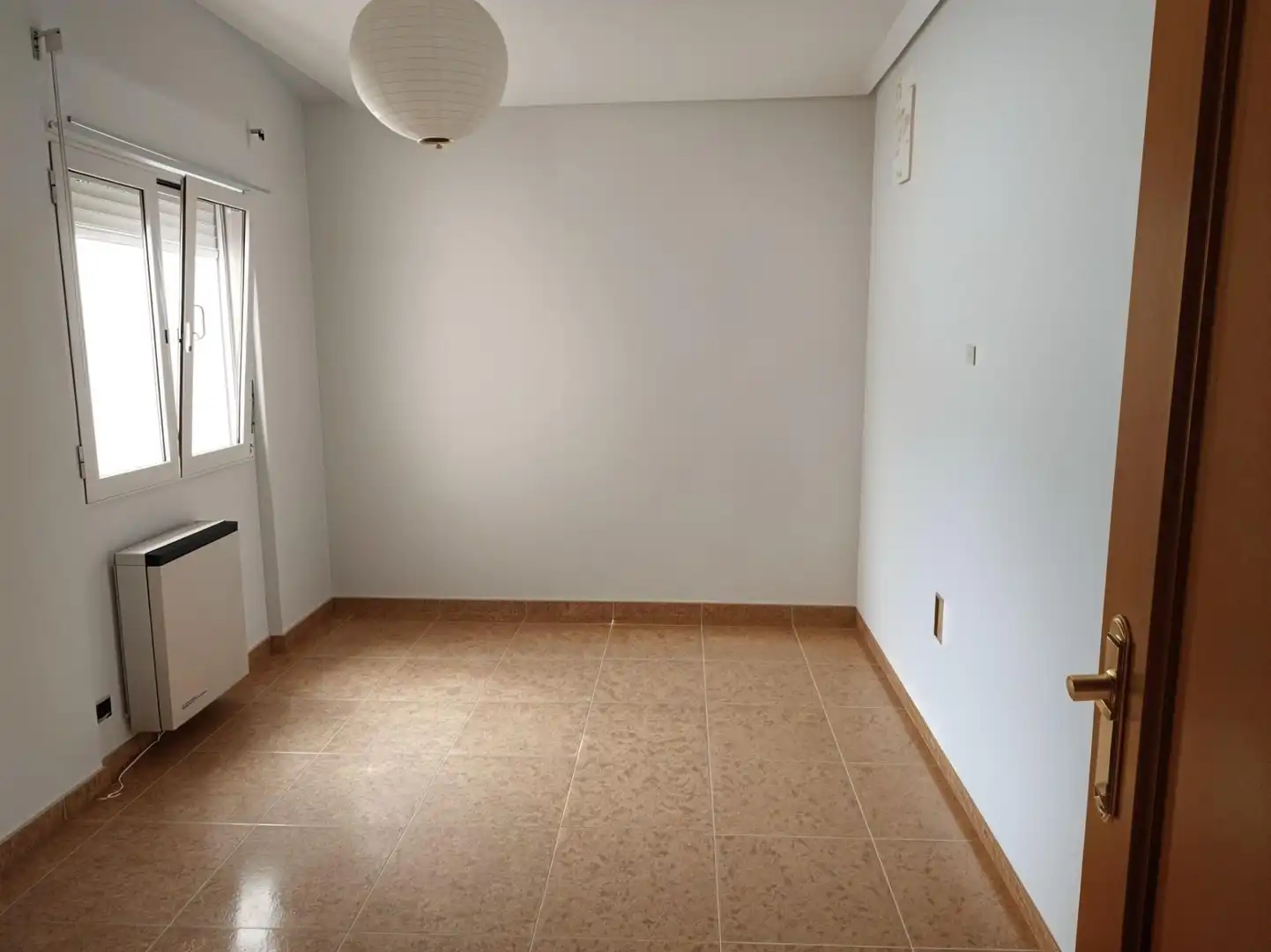 Piso en venta en Albacete con Aire acondicionado, Calefacción y Balcón