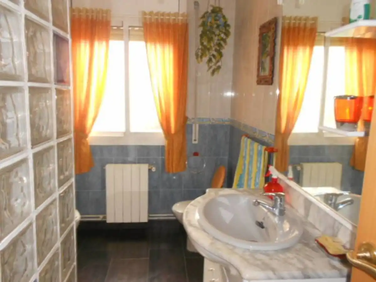 Baño de Casa o chalet en venta en Castellgalí con Calefacción, Terraza y Piscina