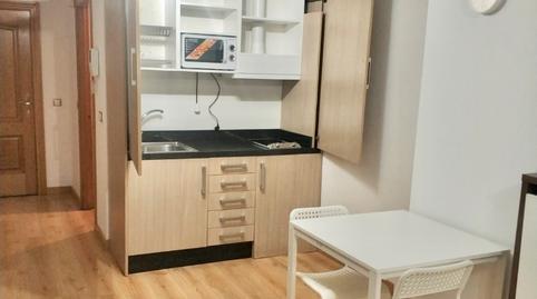 Foto 4 de Apartament en venda a Calle Luis Sala Balust, Pizarrales, Salamanca Capital