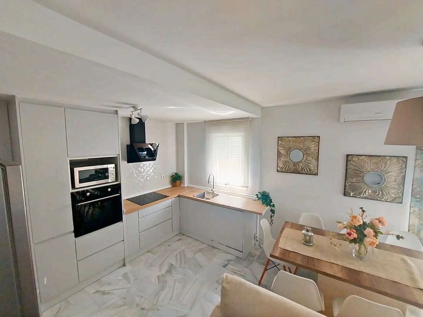 Cocina de Piso en venta en Sanlúcar de Barrameda con Aire acondicionado