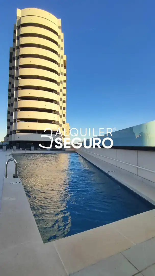 Piscina de Piso de alquiler en Valencia con Aire acondicionado, Terraza y Trastero