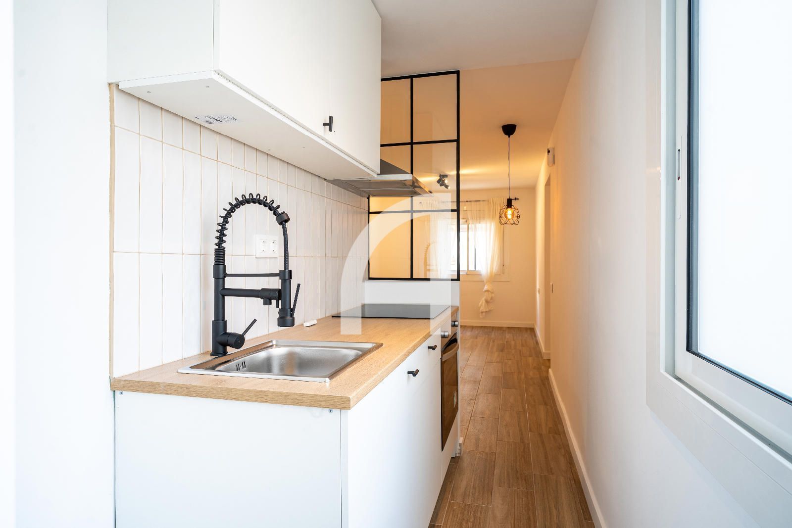 Kitchen of Flat for sale in Sant Feliu de Llobregat  with Parquet flooring and Oven