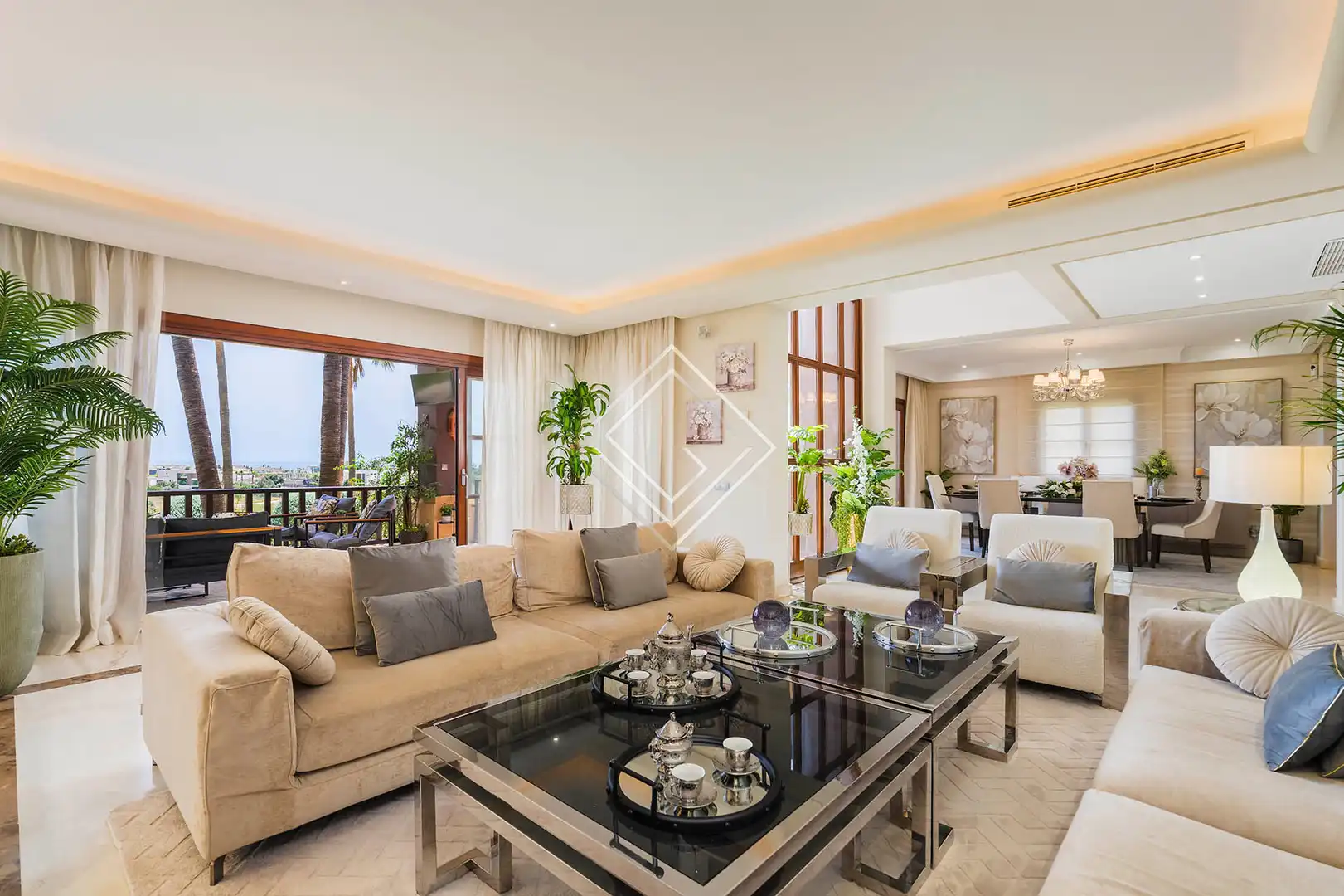 Chalet con piscina en venta en Milla de Oro, imagen 2