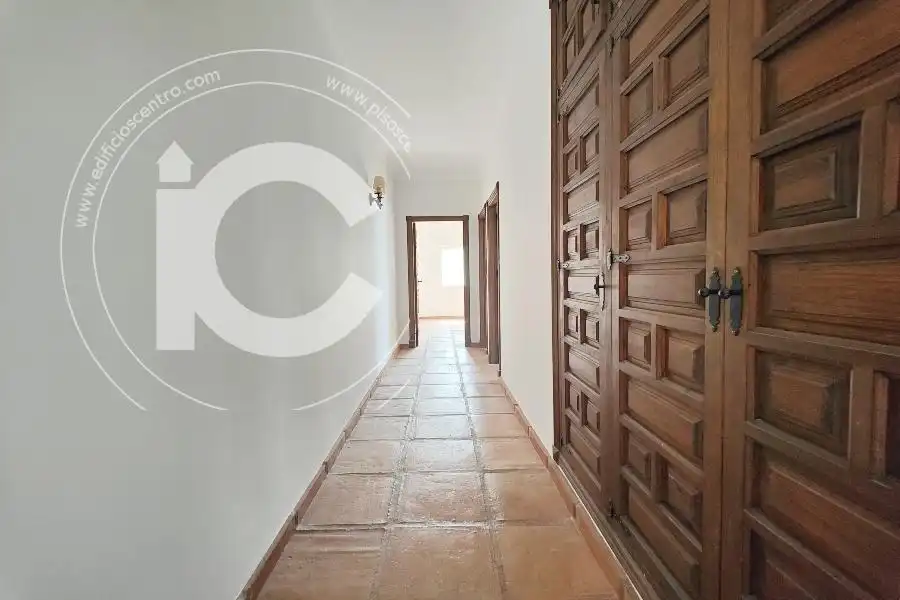 Chalet con piscina en venta en marina del este, imagen 13